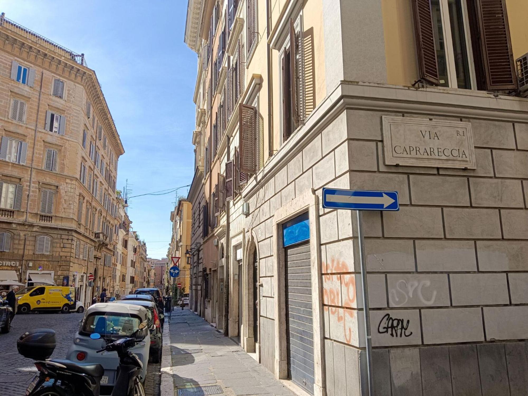 Caprareccia In Monti By Halldis Appartement Rome